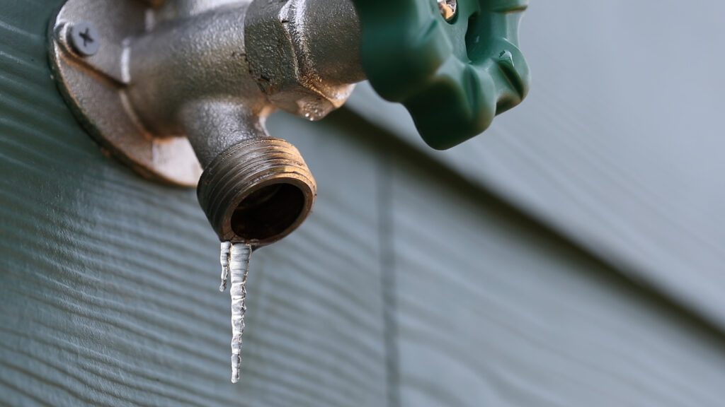 a burst pipe in an empty unit can do thousands of dollars in damage